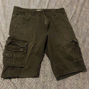 Men’s cargo shorts